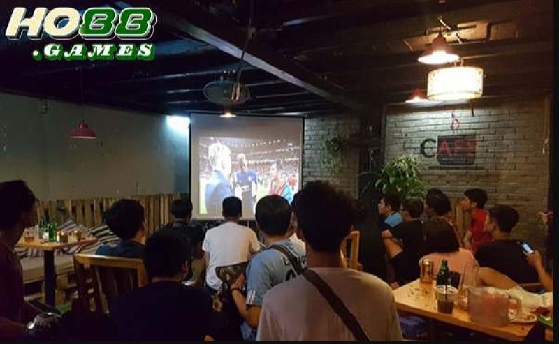 Kasa Cafe được đánh giá ở không gian ấm cúng, bố trí tinh tế